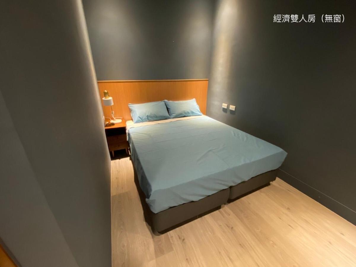 良文旅2館ryou Hotel Vintage - II Tainan Luaran gambar