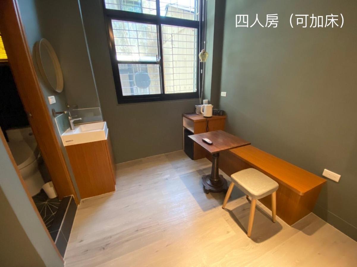 良文旅2館ryou Hotel Vintage - II Tainan Luaran gambar