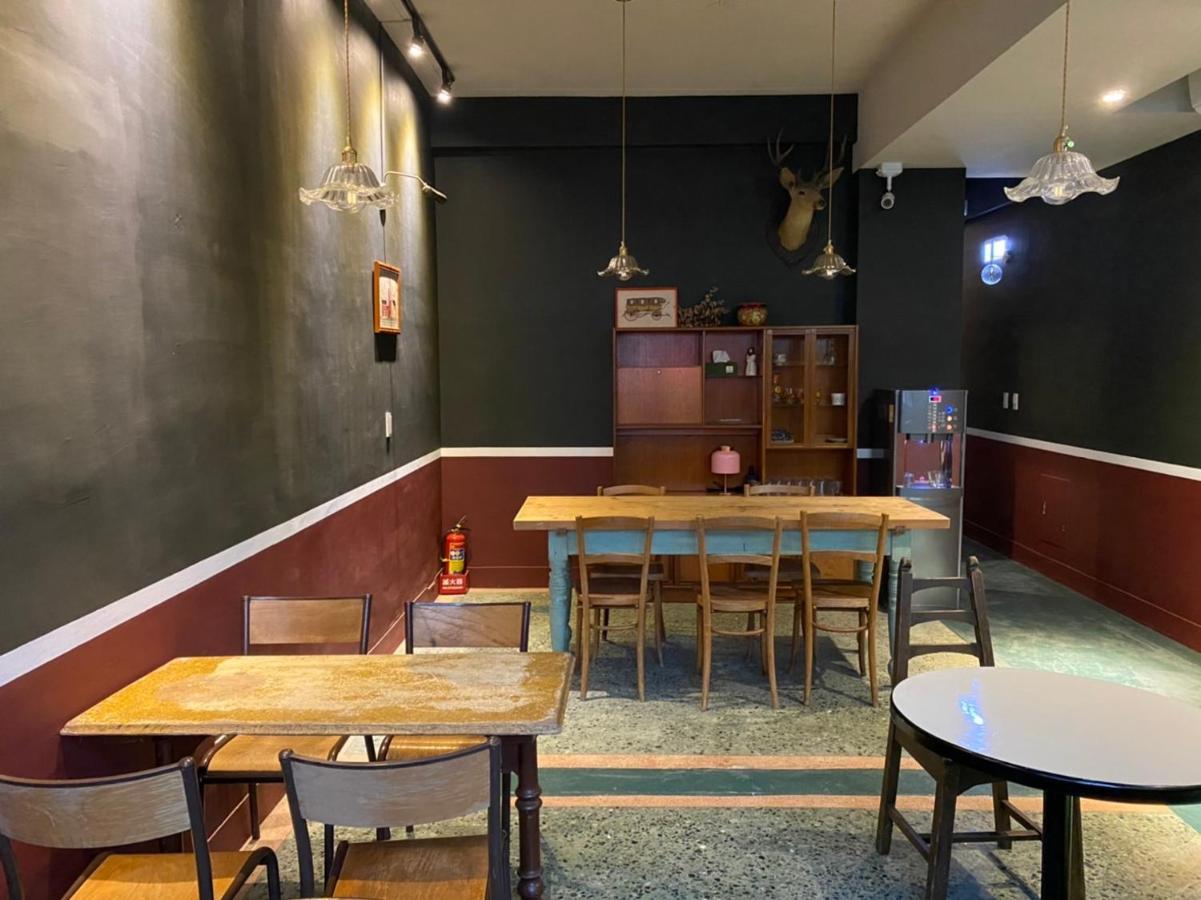 良文旅2館ryou Hotel Vintage - II Tainan Luaran gambar
