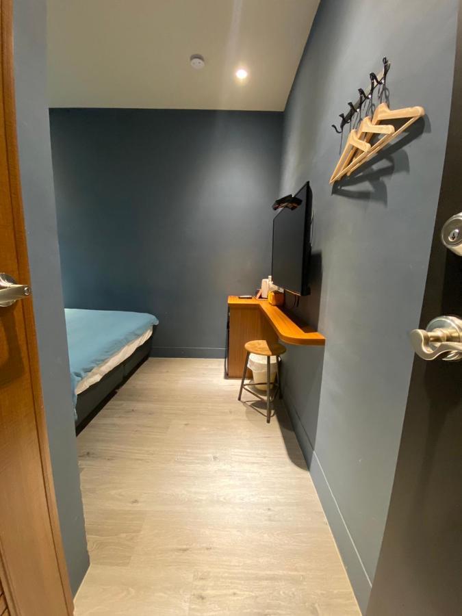 良文旅2館ryou Hotel Vintage - II Tainan Luaran gambar